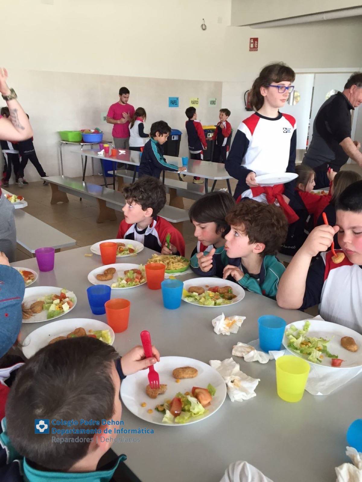 Photo919399636348807175