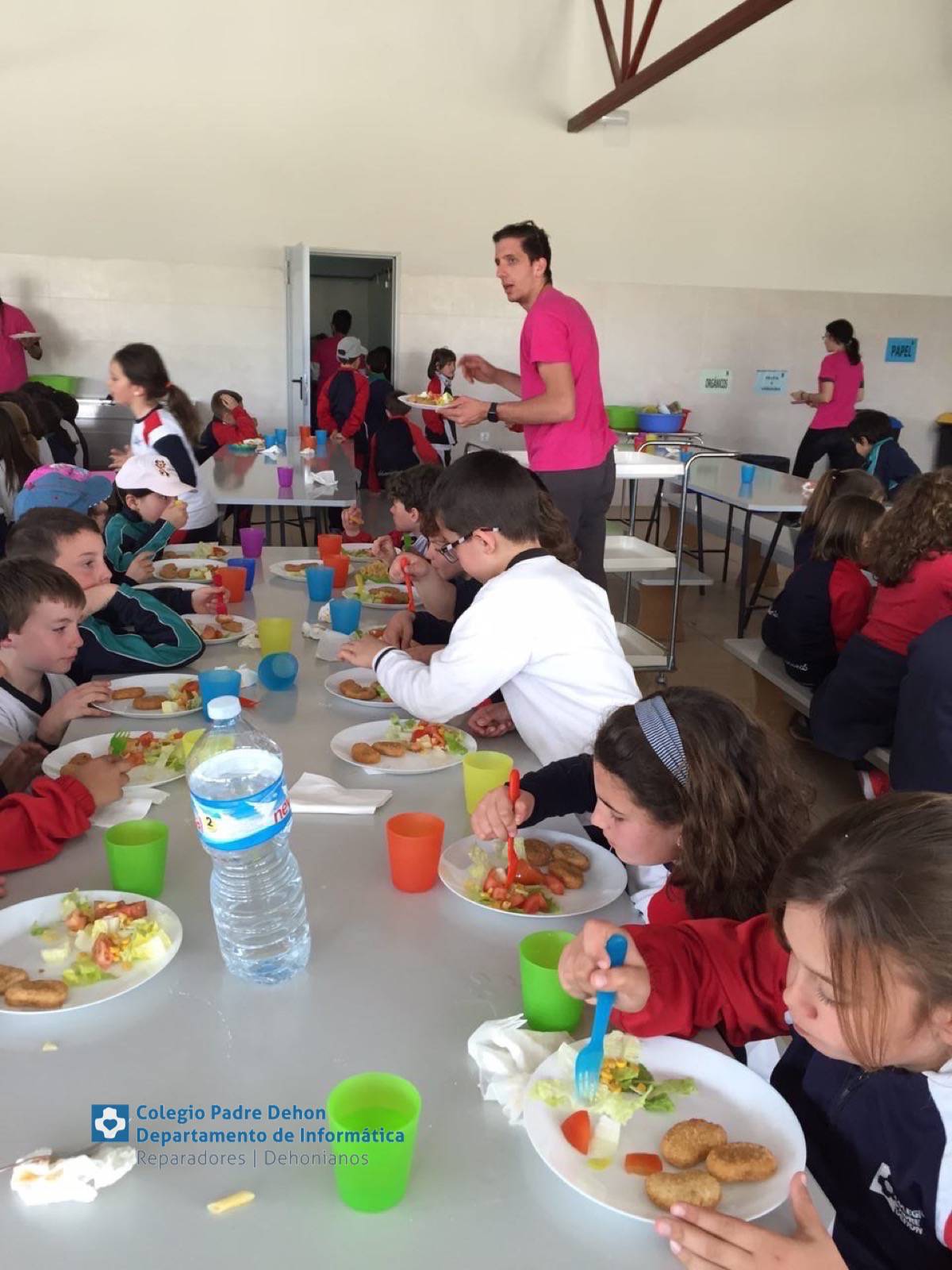 Photo919399636348807177