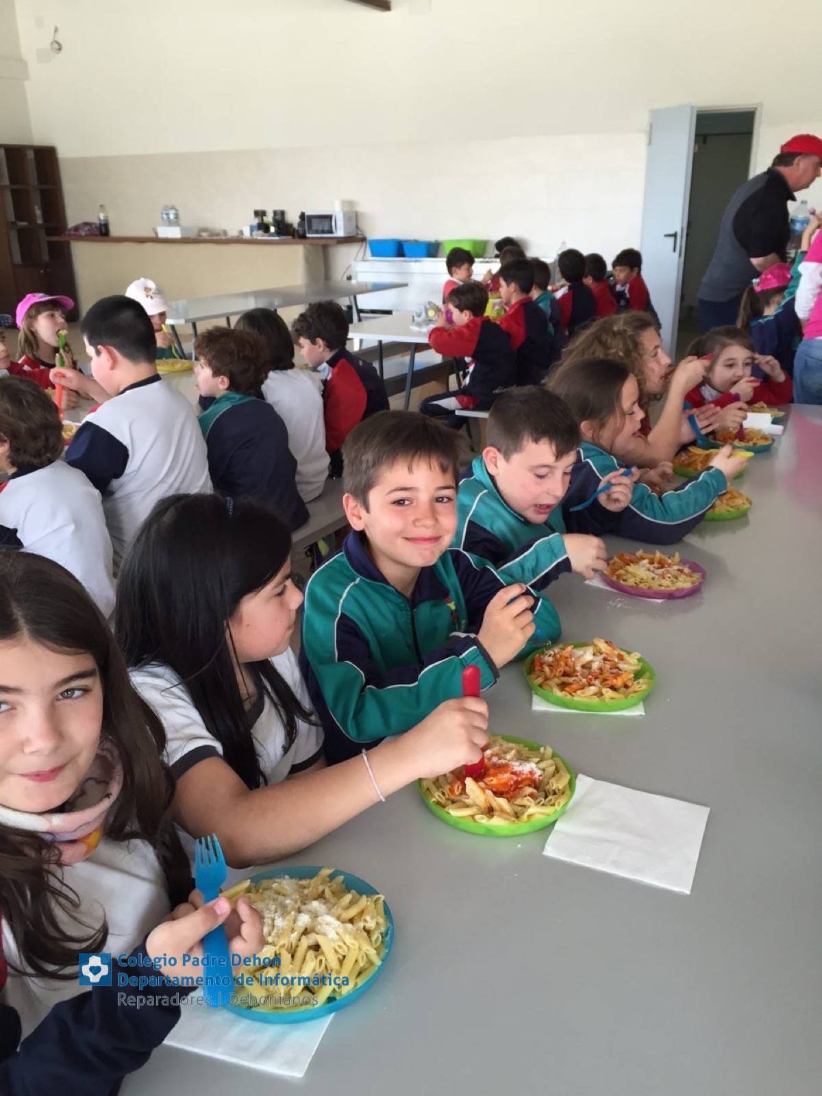 Photo919399636348807189