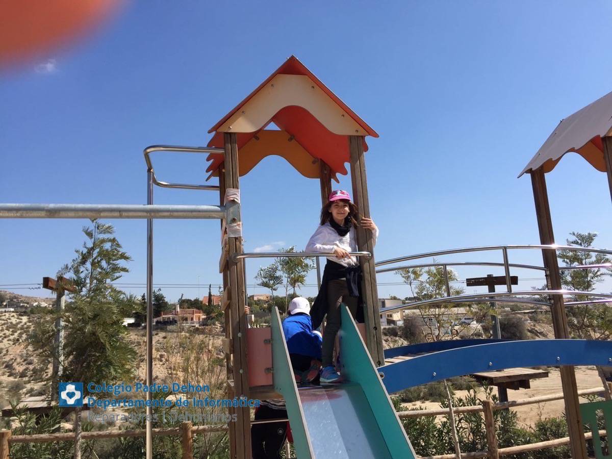 Photo919399636348807241